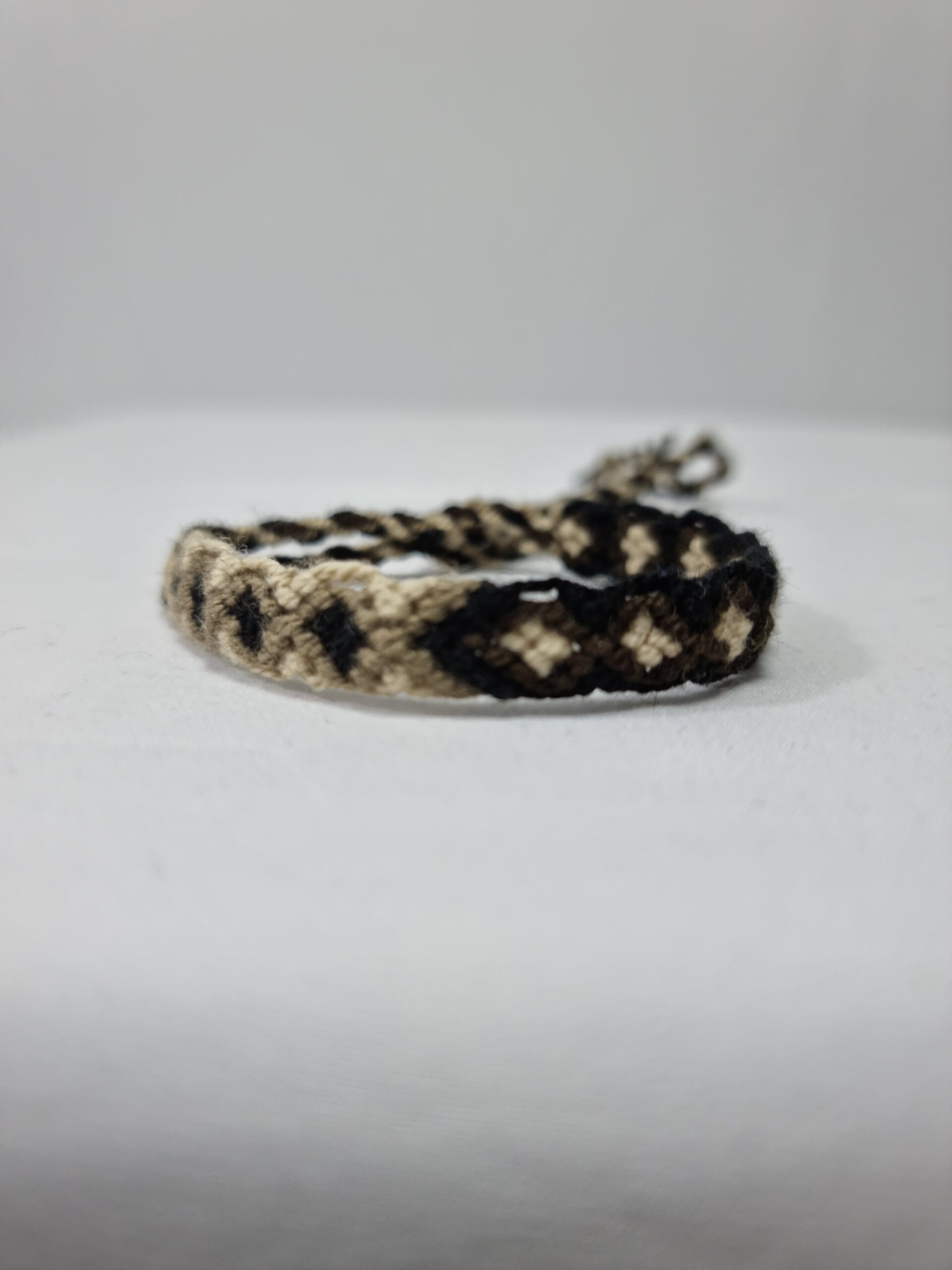 Braccialetto macramè artigianale