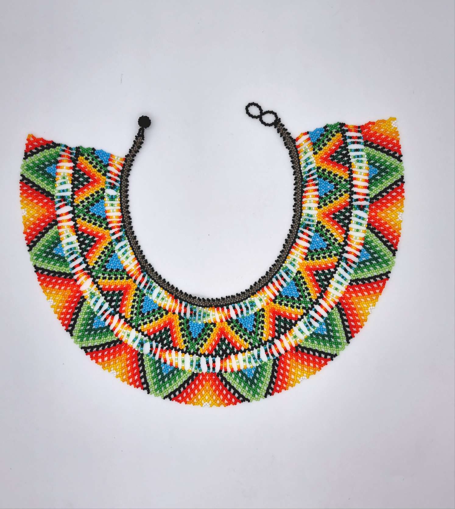 Collana Embera Sole d'Oro fatta a mano in Colombia - Selinar